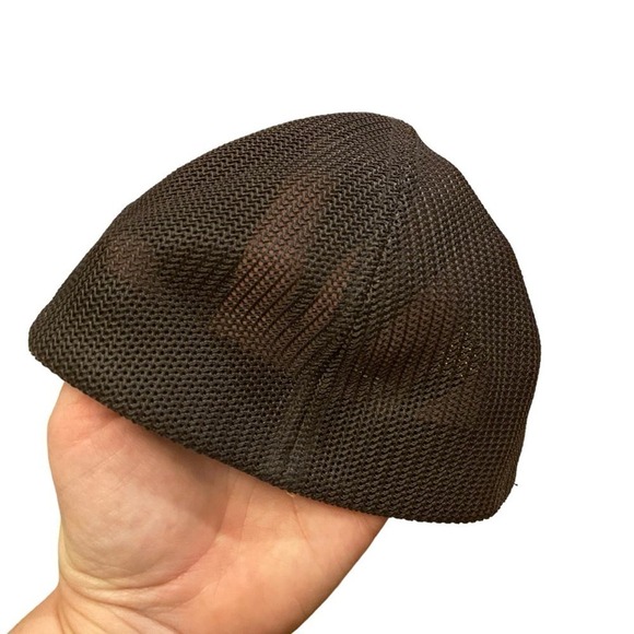 Columbia classic hat, OSFM, gray and black trucker style, preowned. - Picture 2 of 8